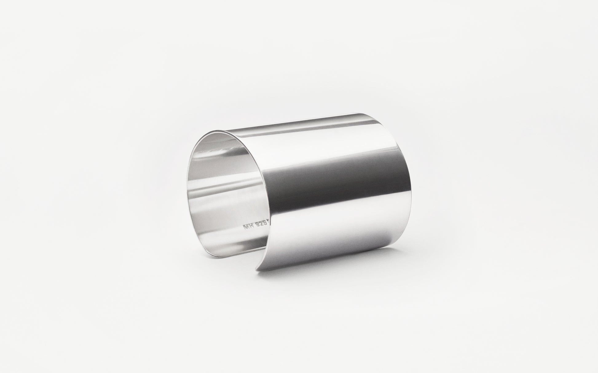 Arc Cuff IIII silver detail handcrafted Stockholm